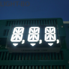 Biały czterocyfrowy wyświetlacz 14 segmentowy wyświetlacz LED dla wskaźników cyfrowych