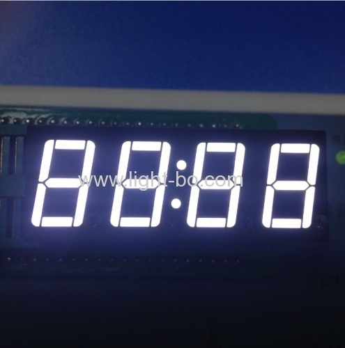 Super jasnozielona wspólna anoda 4-cyfrowy wyświetlacz o przekątnej 0,56 cala z 7-segmentowym wyświetlaczem zegara