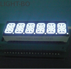 Wyświetlacz LED z sześcioma cyframi 14 segmentów Rozdzielczość światła w zakresie 80-100mcd / kości Łatwy montaż