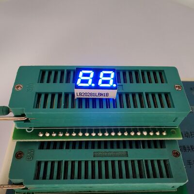 Dobra cena. Bardzo jasny niebieski 2-cyfrowy 7-segmentowy wyświetlacz LED do systemów elektronicznych w Internecie