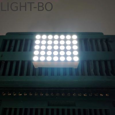 0Wyświetlacz LED ultra biały o masie 0,7 cala 5 x 7 DOT Matrix dla wskaźnika numeru piętra windy