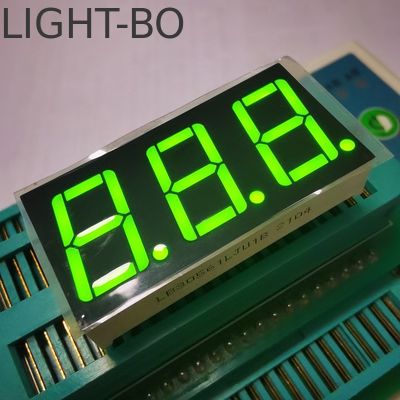 Ultrajaśniejszy biały, szary wyświetlacz LED 7 segmentów 3 cyfrowych 14,2 mm wspólna katoda dla kontrolera temperatury