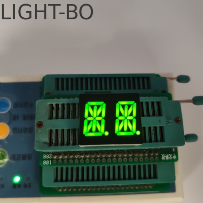 Czysto Zielony Czarny Wyświetlacz Alfanumeryczny LED 2-cyfrowy 13,8mm 14-segmentowy