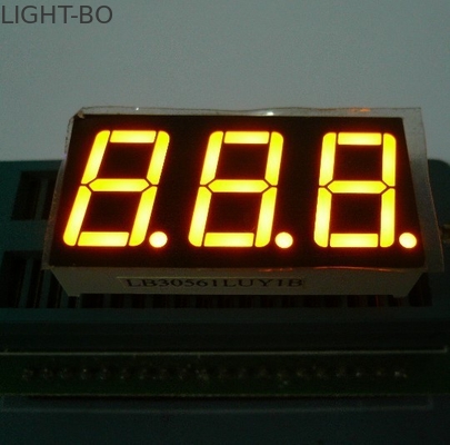 CC / CA Polarity 3digit 7-segmentowy wyświetlacz LED Wspólna anoda 37,6 x 19 mm Zewnętrzny wymiar