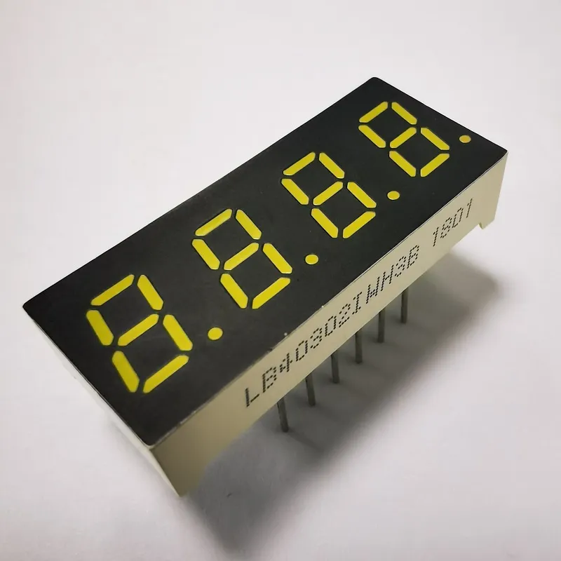 Biały 7,62 mm 4Digit 7 Segment LED Display Common Anode dla wskaźnika temperatury 0