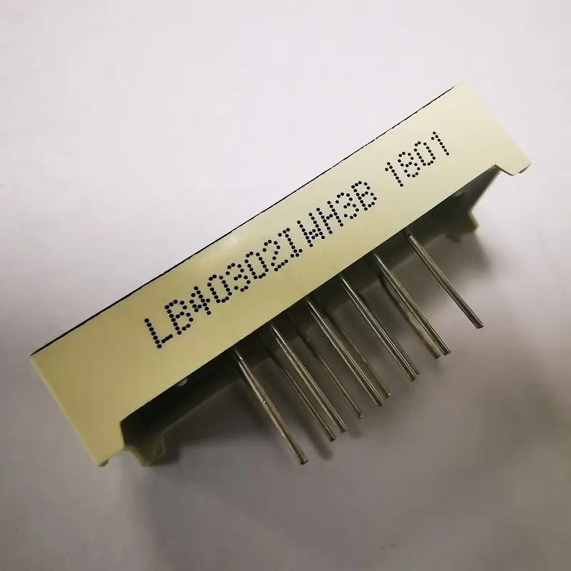 4 cyfrowy 7 segmentów wyświetlacz LED wspólny katod Ultra biały 7,62 mm dla wskaźnika temperatury 1